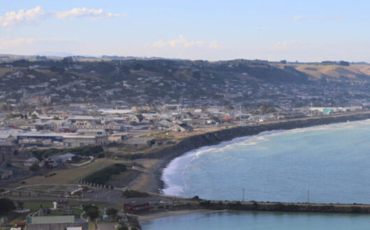 cropped-Oamaru-Lookout-Cindy-5-scaled-1-751x1024